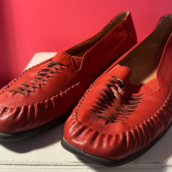 Women's Orange Comfort View Loafers Size 12 EUC - Picture 2 of 3
